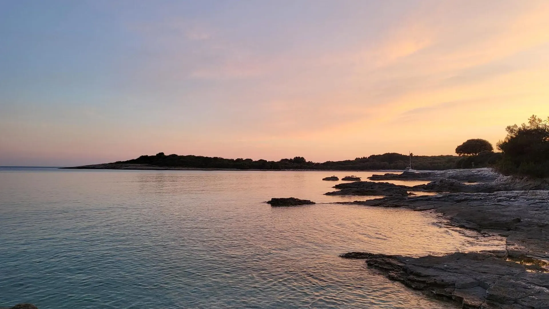 Margaret 150 Meters To The Beach Banjole 0*,  Croatia